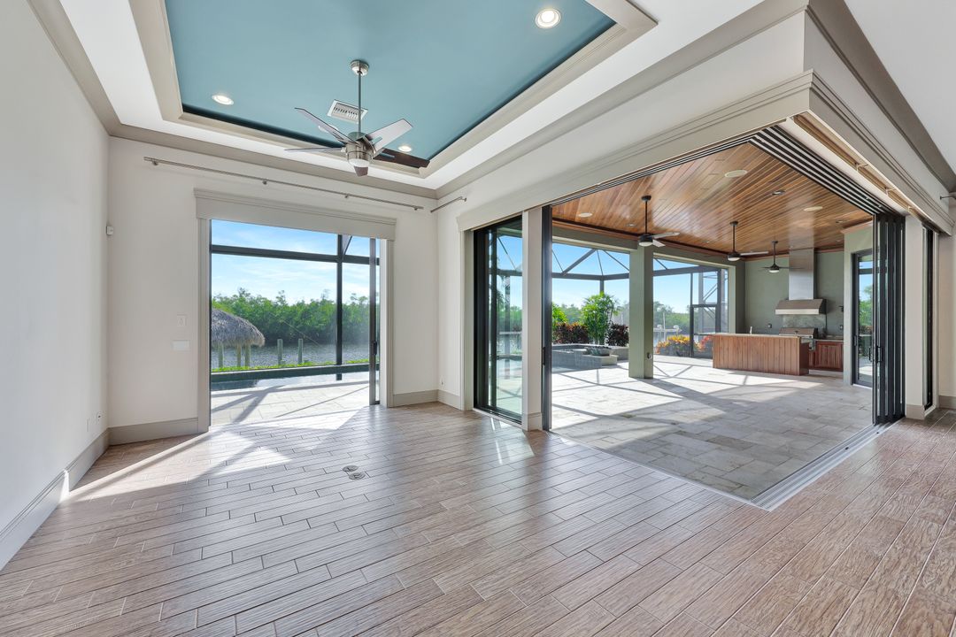 5817 Harbour Cir, Cape Coral, FL 33914