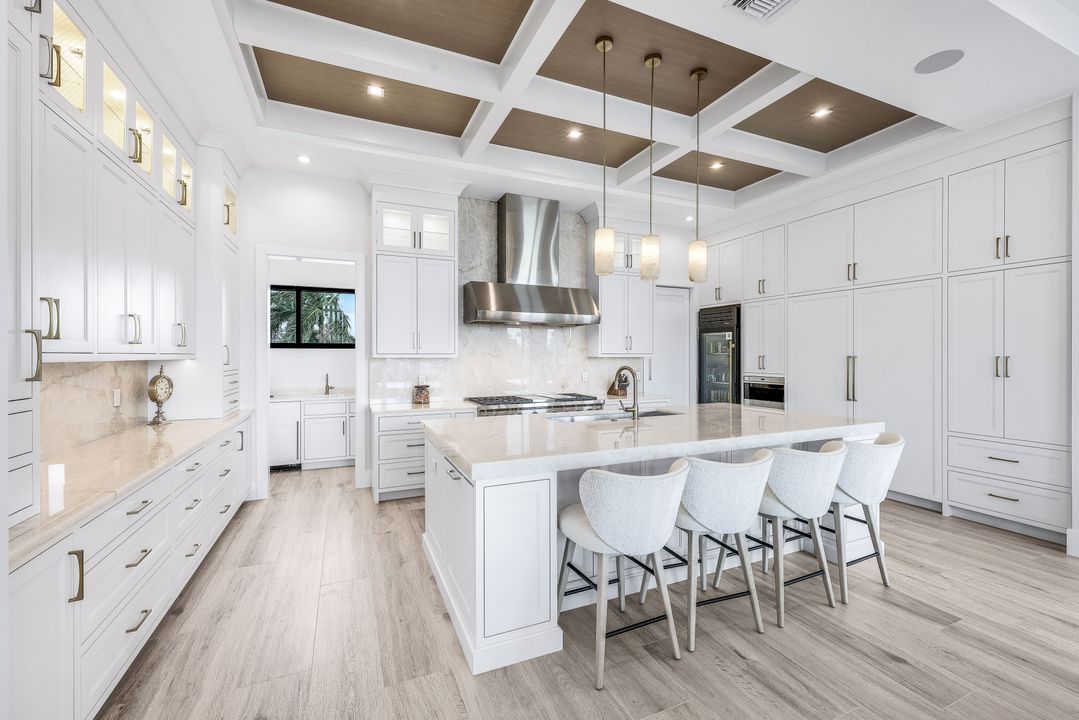 348 Seagull Ave, Naples, FL 34108