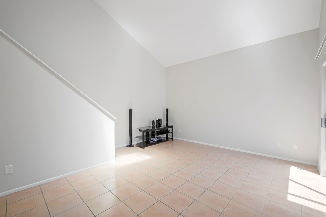 8401 S Haven Ln, Fort Myers, FL 33919