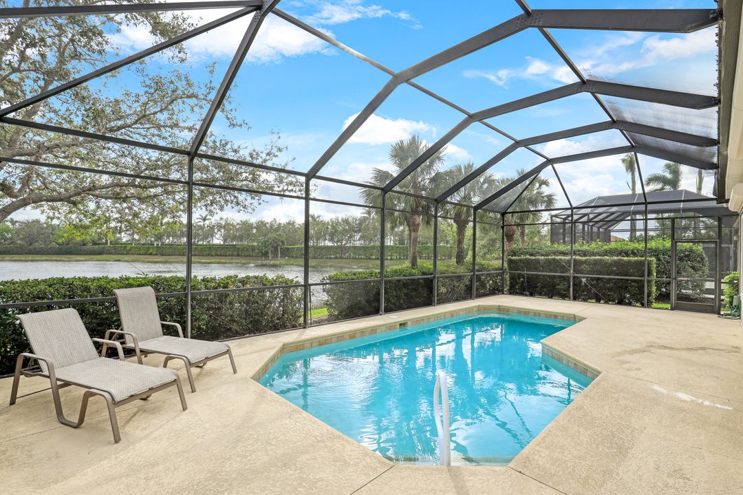 9956 St Moritz Dr, Miromar Lakes, FL 33913