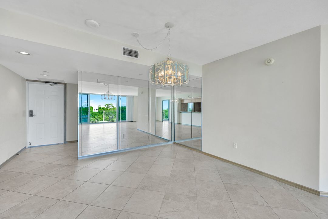 6101 Pelican Bay Blvd #201, Naples, FL 34108