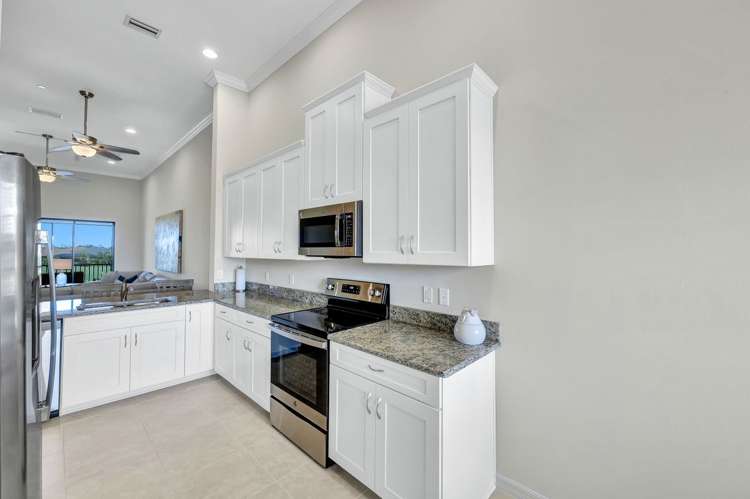 9389 Pocida Ct #203, Naples, FL 34119