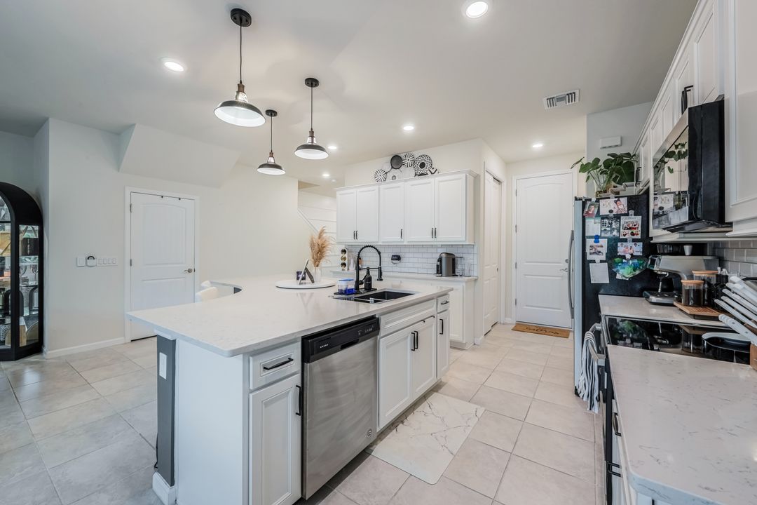 12133 Mahogany Cove St, Fort Myers, FL 33913