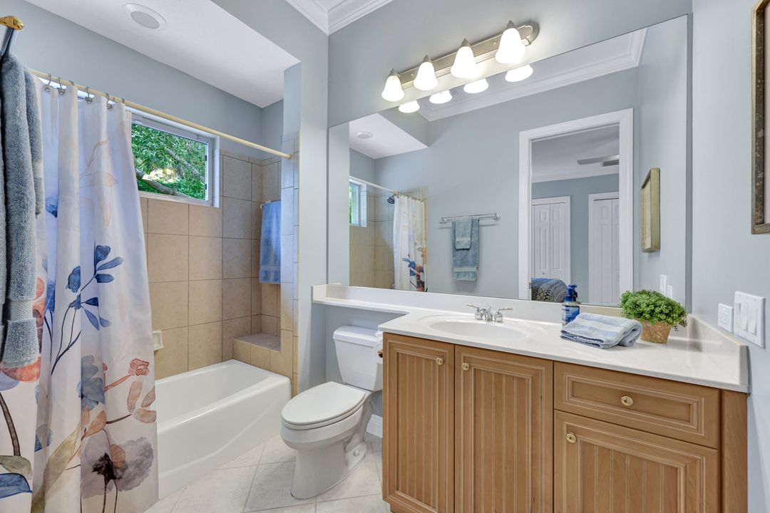 12219 Collier's Reserve Dr, Naples, FL 34110