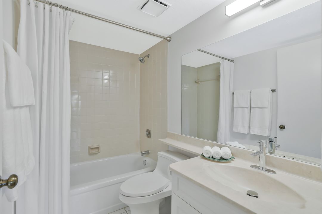 1041 Swallow Ave #301, Marco Island, FL 34145