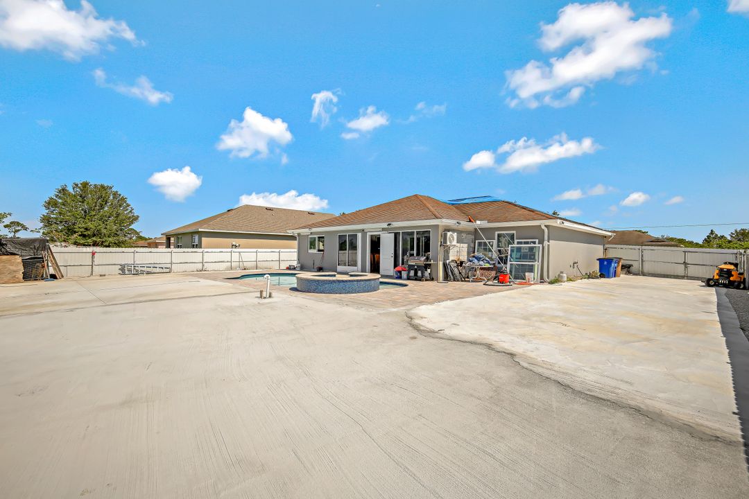 2906 15th St SW, Lehigh Acres, FL 33976