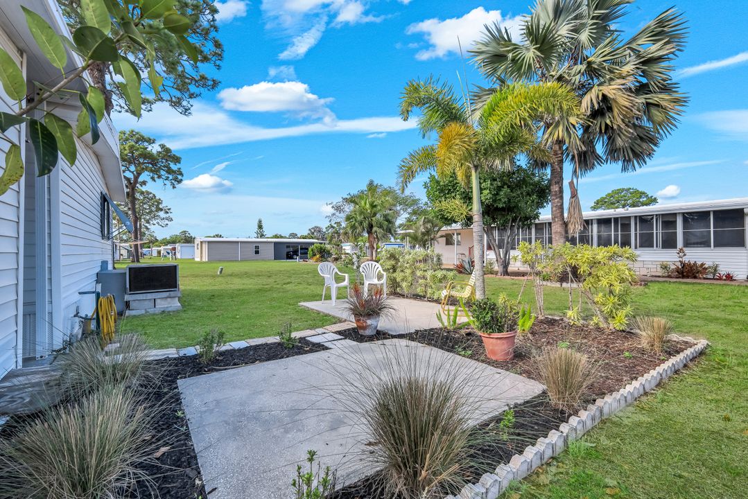 27520 Bourbonniere Dr, Bonita Springs, FL 34135