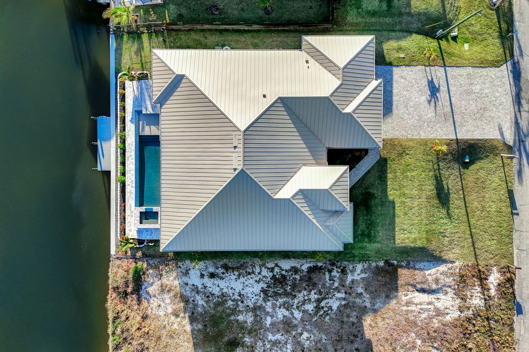 3220 NW 21st St, Cape Coral, FL 33993