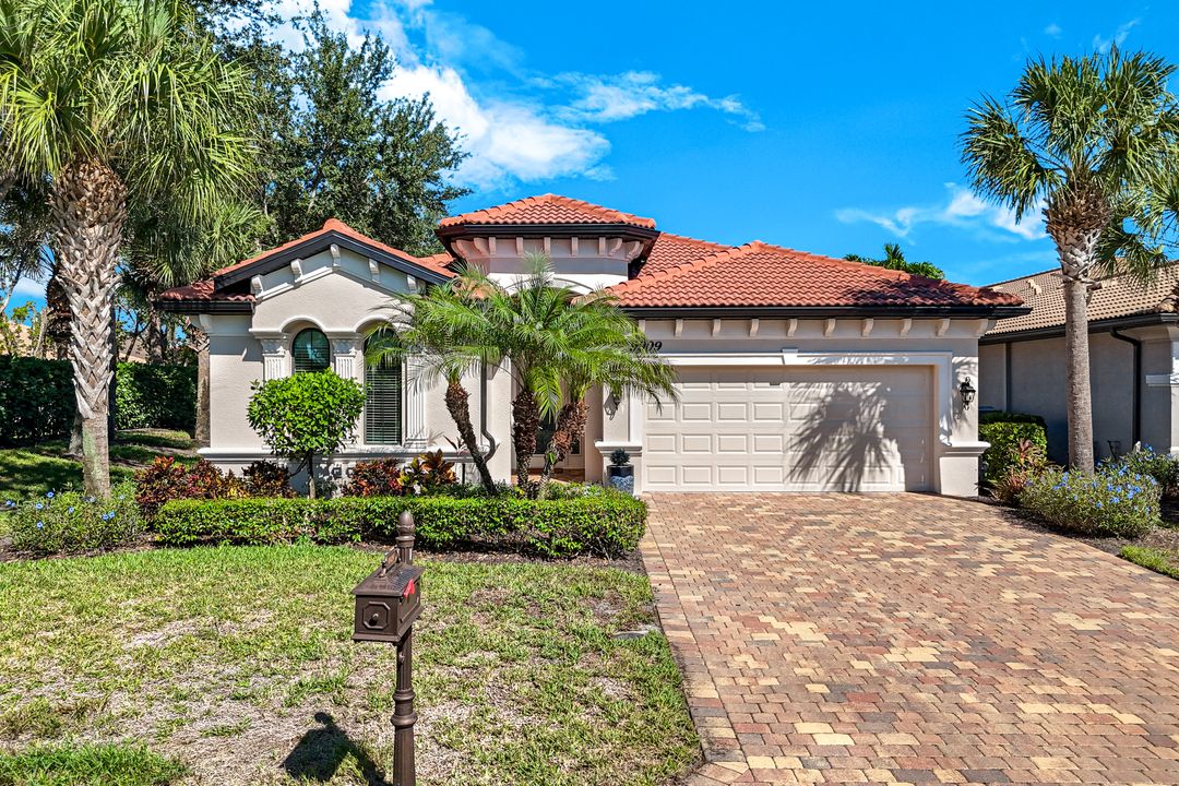 9909 Casabella Way, Bonita Springs, FL 34135