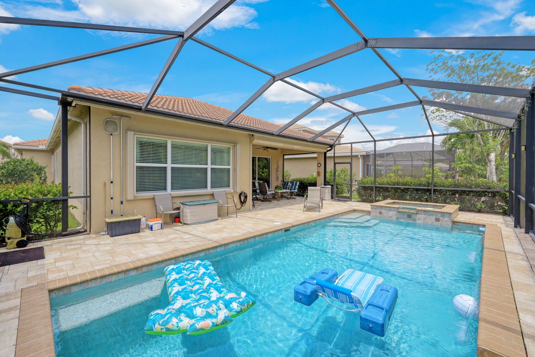 11292 Sparkleberry Dr, Fort Myers, FL 33913