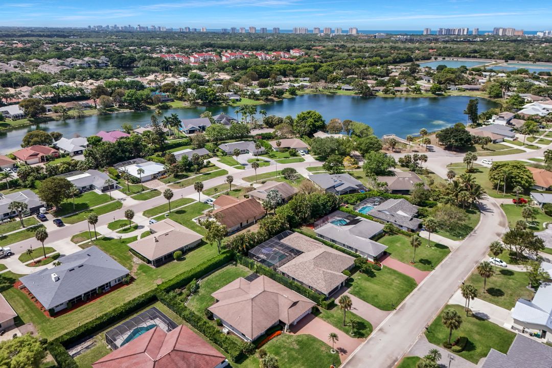 10361 Windsor Way, Naples, FL 34109