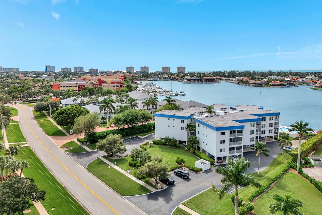 710 W Elkcam Cir #204, Marco Island, FL 34145