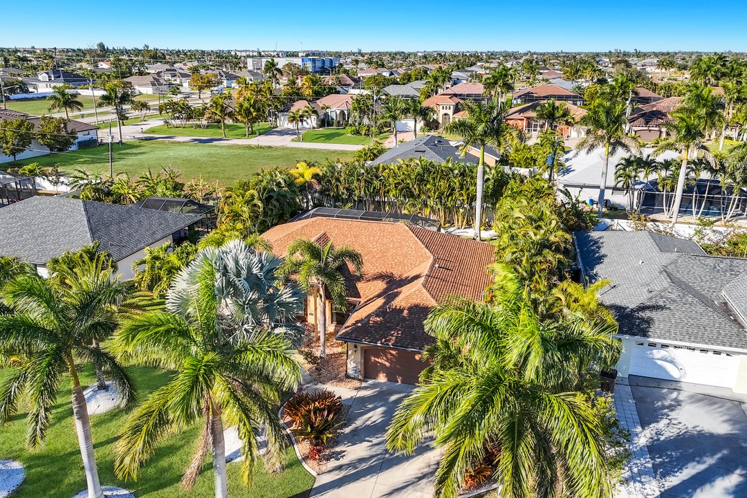 1513 SW 43rd Ln, Cape Coral, FL 33914