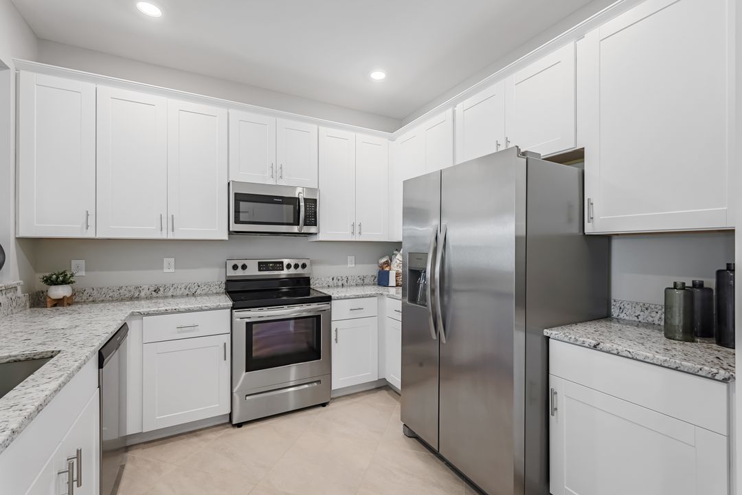 14081 Pine Lodge Ln, Fort Myers, FL 33913