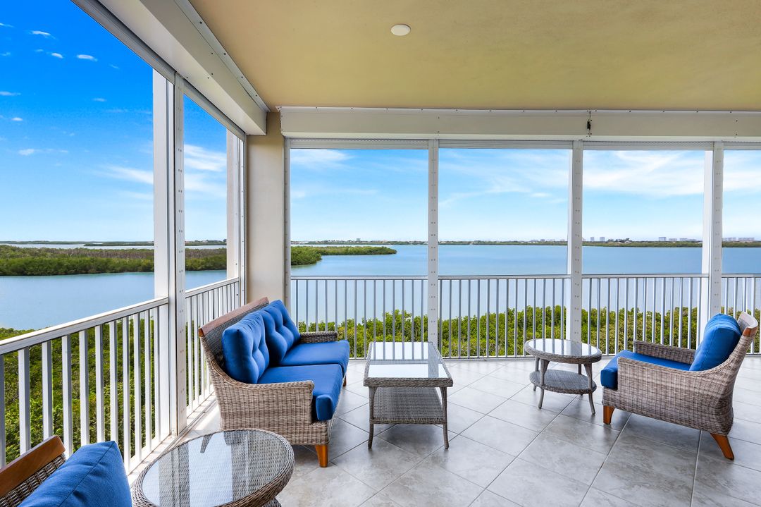 337 Vintage Bay Dr #D25, Marco Island, FL 34145