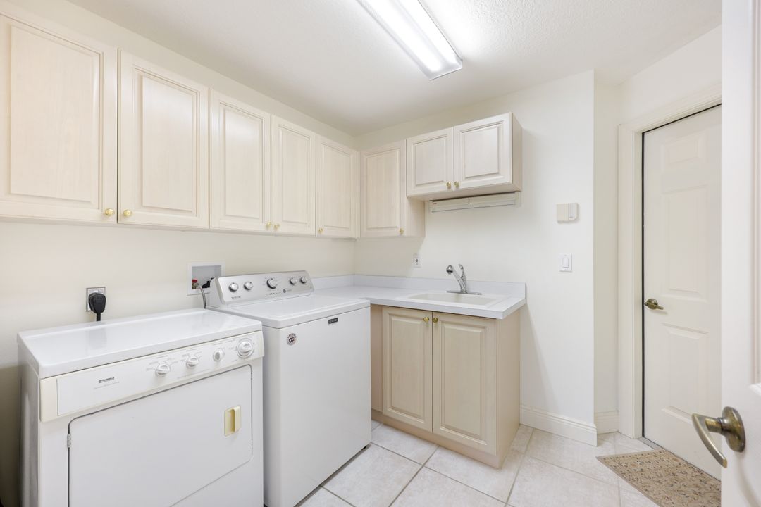 610 Laguna Royale Blvd #1001, Naples, FL 34119