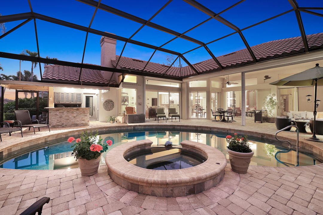 3750 Lakemont Dr, Bonita Springs, FL 34134