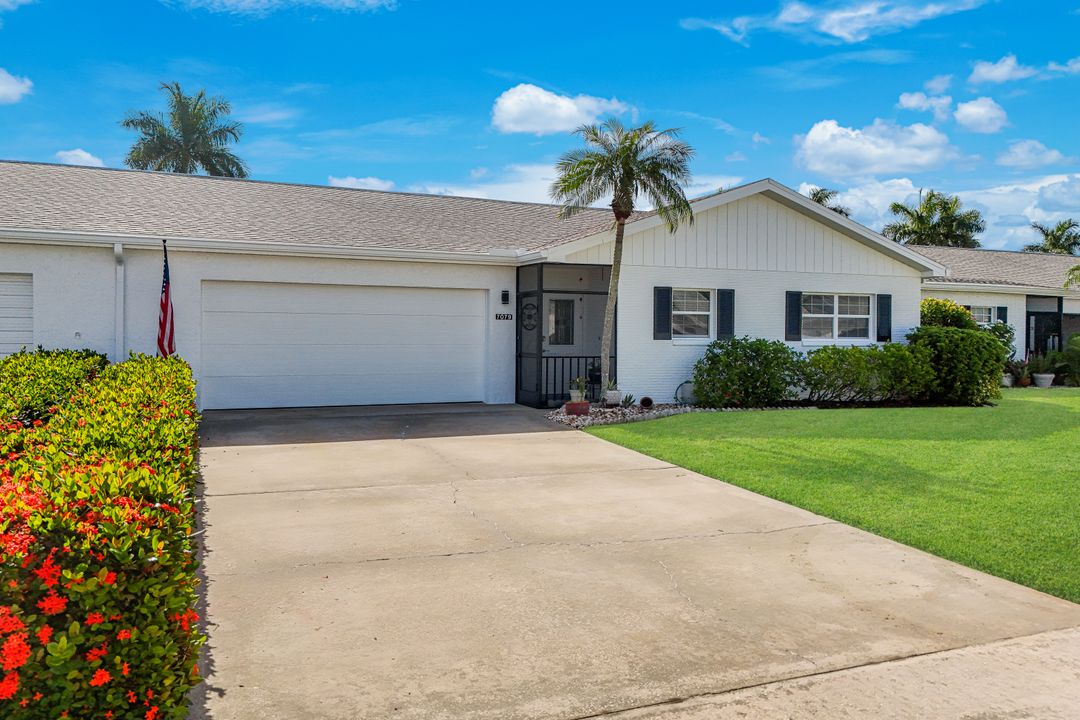 7079 Cedarhurst Dr, Fort Myers, FL 33919