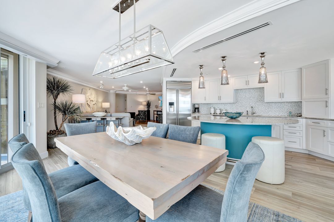 4041 Gulf Shore Blvd N #703, Naples, FL 34103