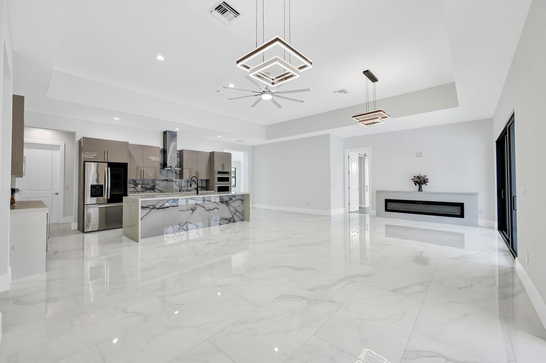 4930 Agualinda Blvd, Cape Coral, FL 33914