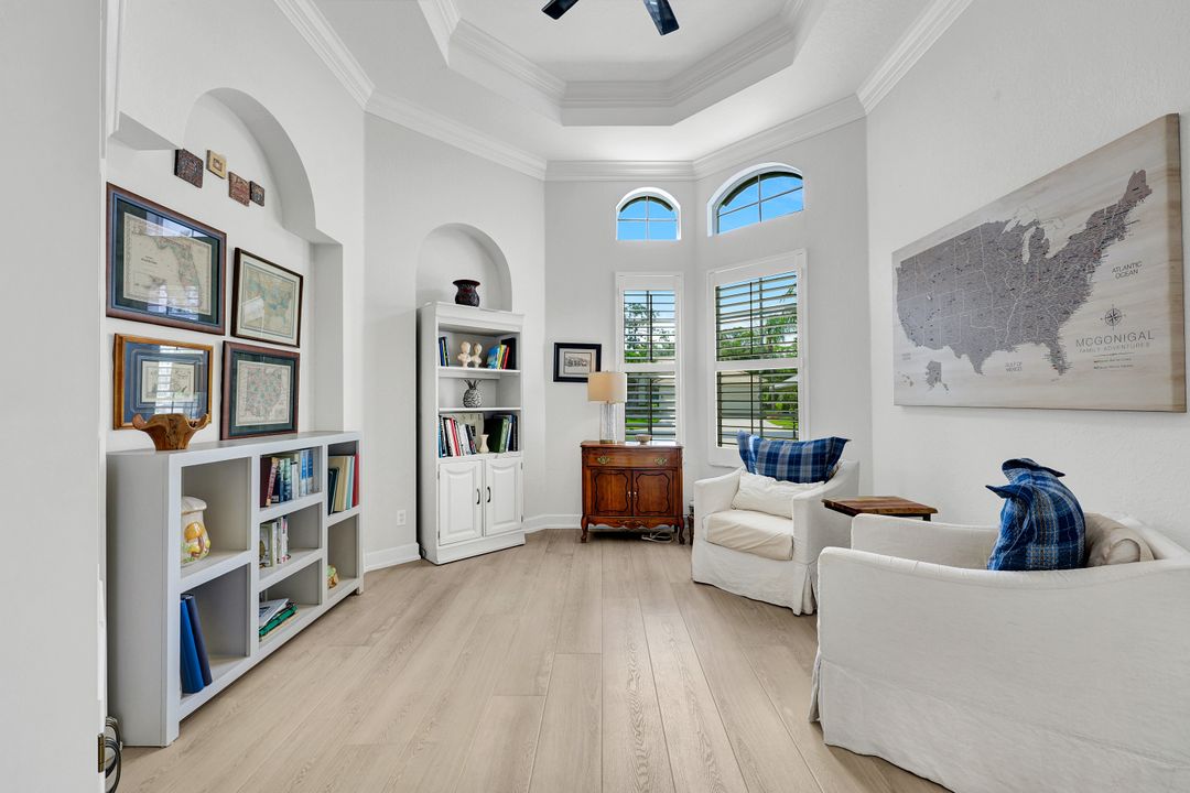 16075 Parque Ln, Naples, FL 34110