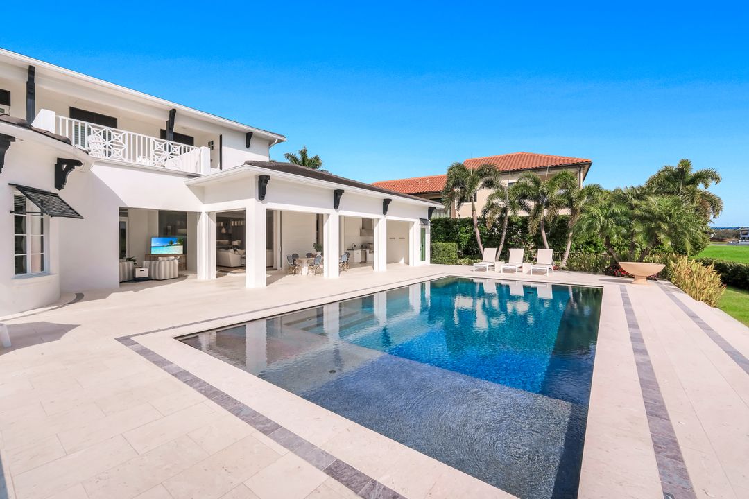 16744 Prato Way, Naples, FL 34110