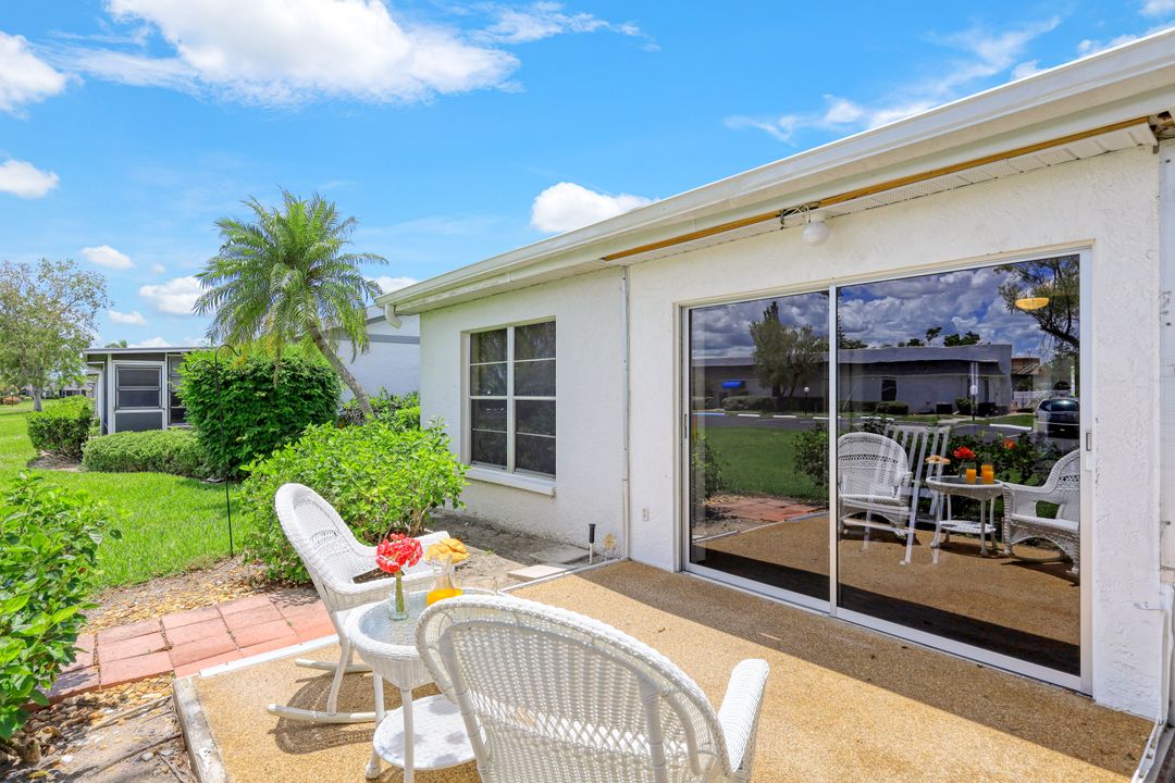 6825 Bogey Dr, Fort Myers, FL 33919