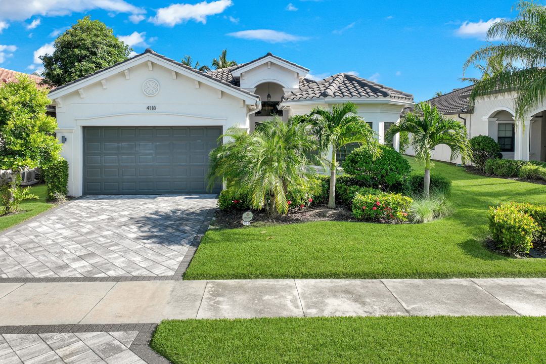 4118 Aspen Chase Dr, Naples, FL 34119