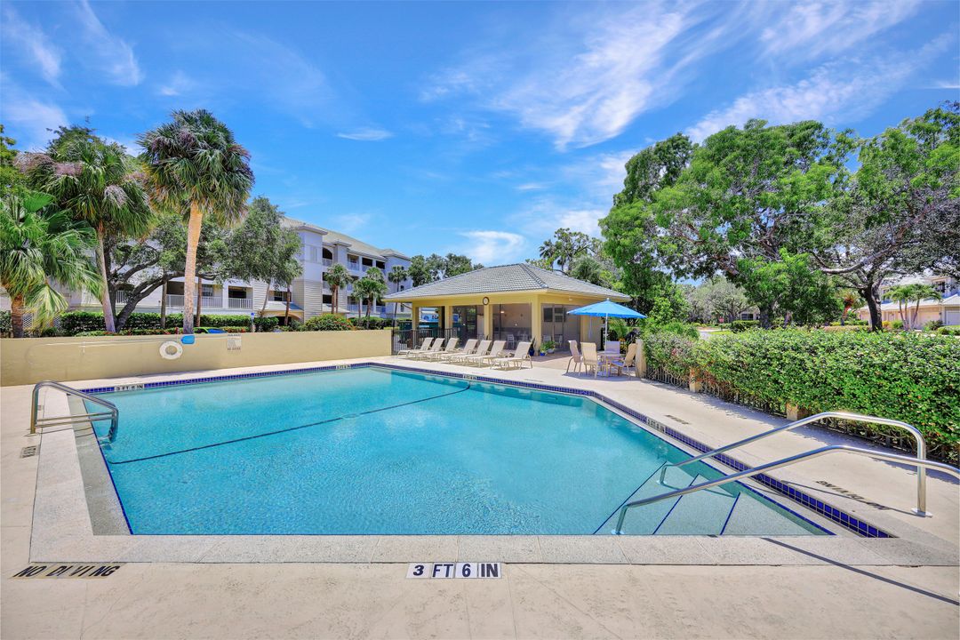 4121 Bayhead Dr #101, Bonita Springs, FL 34134