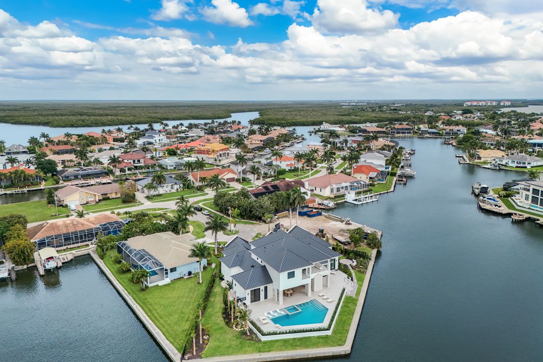 180 Coral Ct, Marco Island, FL 34145
