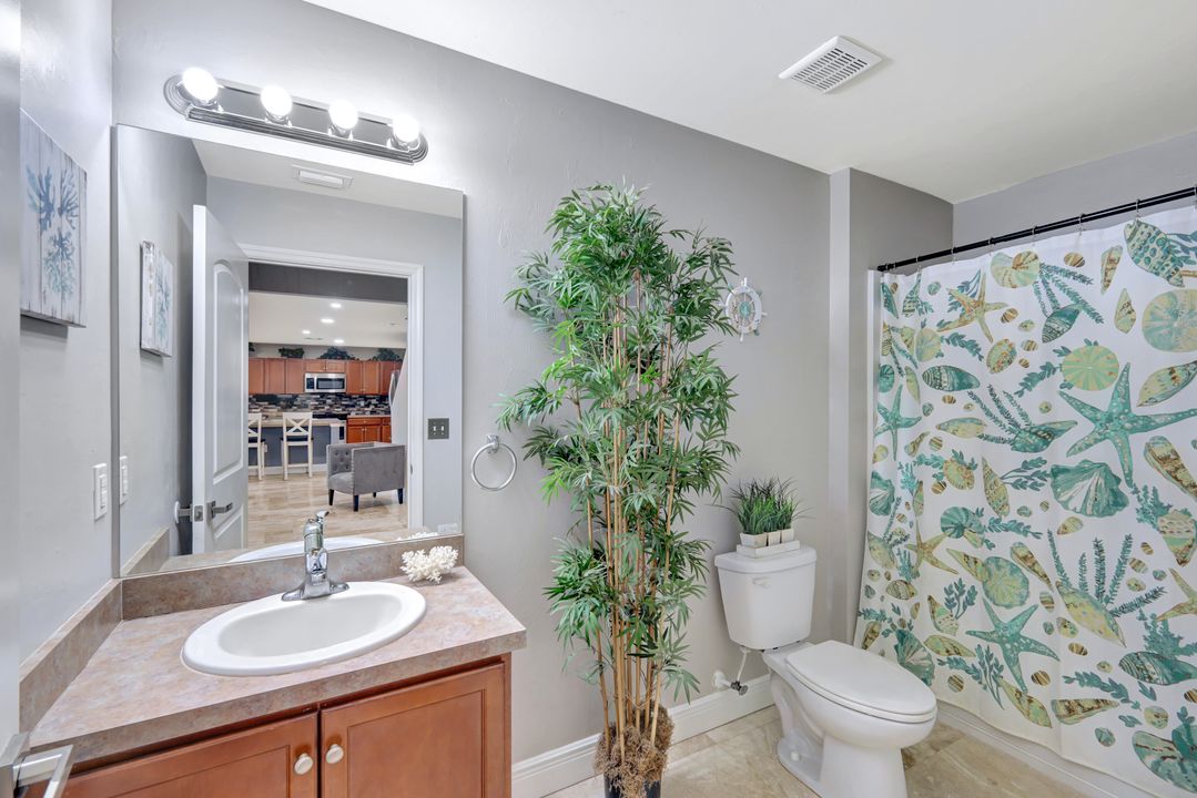 10337 Canal Brook Ln, Lehigh Acres, FL 33936