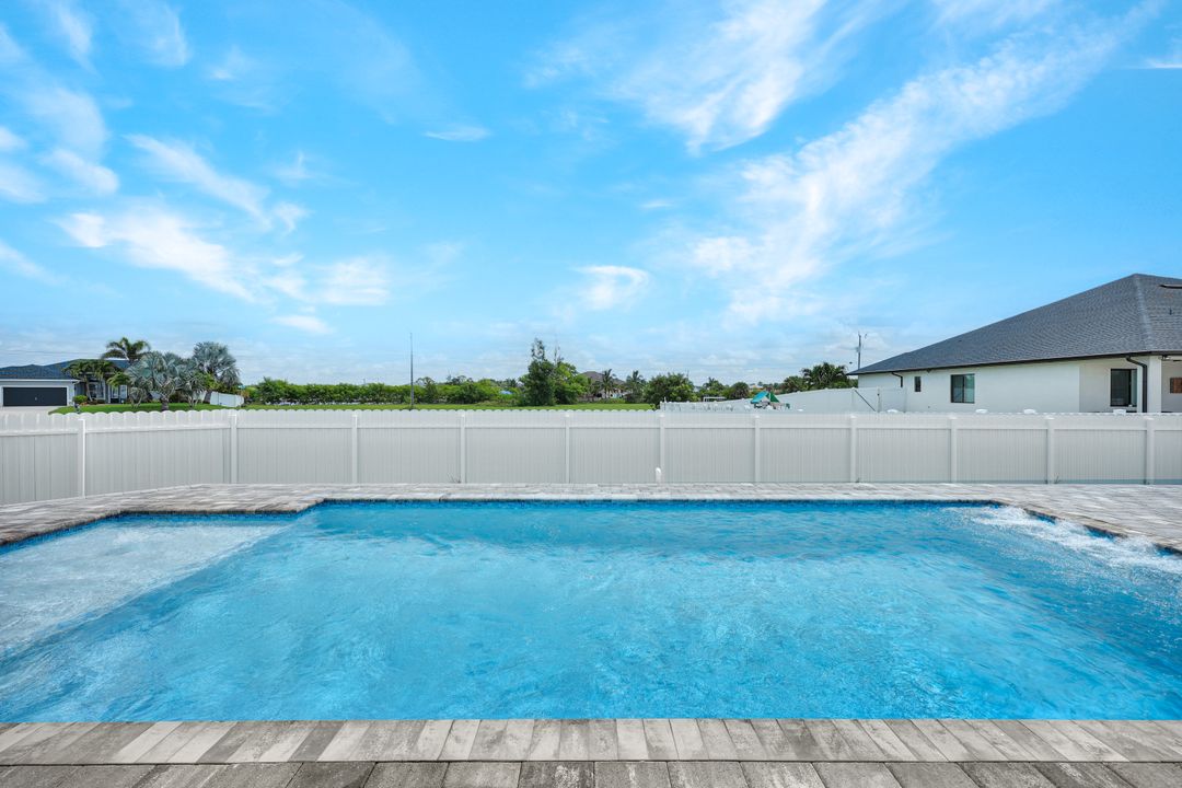 1639 NW 33rd Ave, Cape Coral, FL 33993