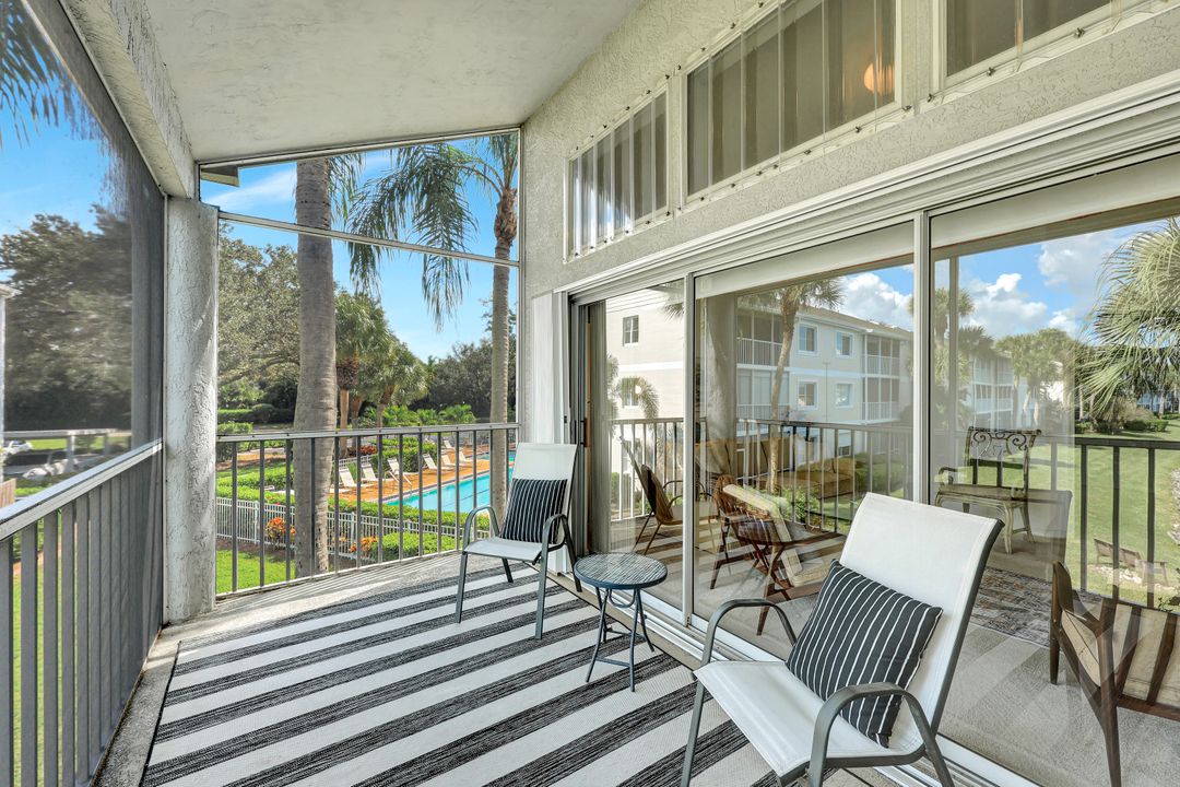 2861 Citrus Lake Dr #L201, Naples, FL 34109