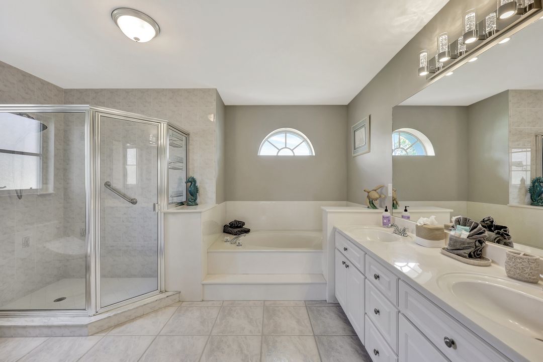 1918 Cape Coral Pkwy W, Cape Coral, FL 33914