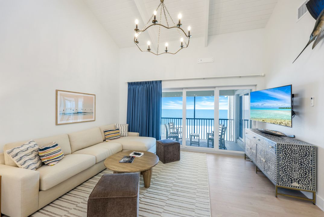 2321 W Gulf Dr #1E, Sanibel, FL 33957