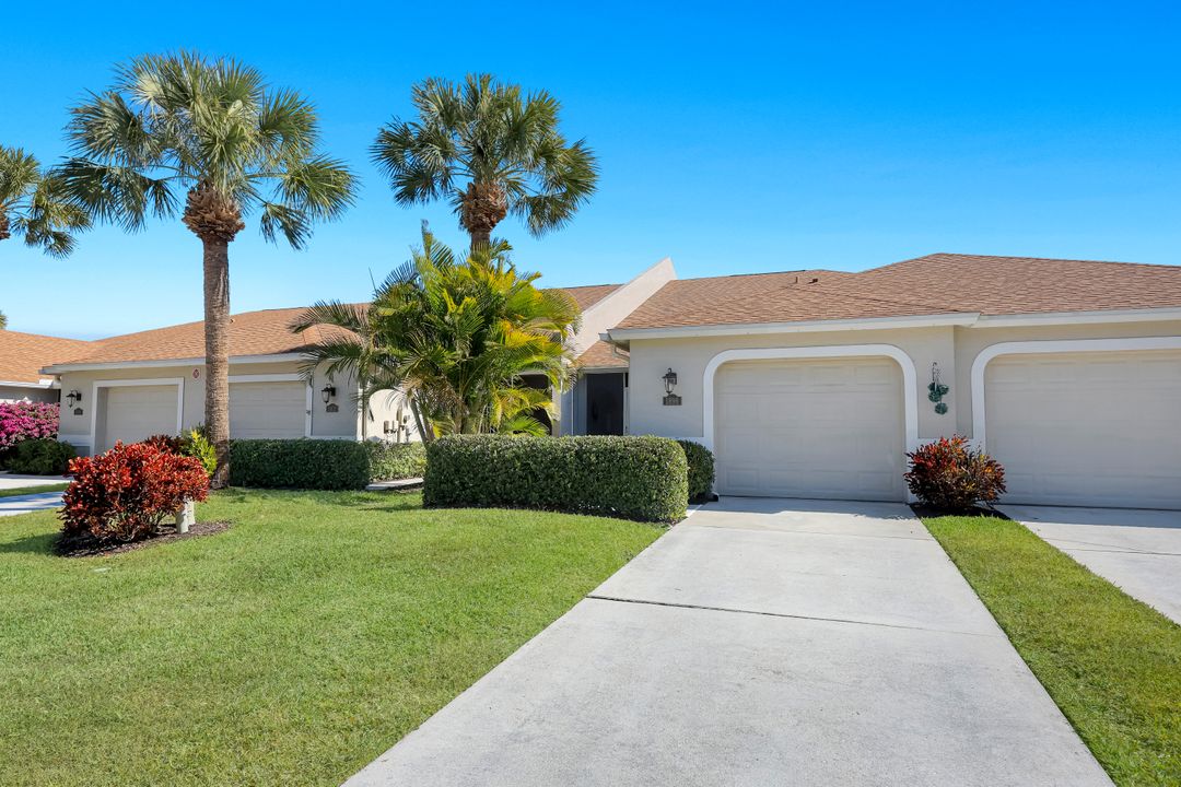 1898 Morning Sun Ln, Naples, FL 34119