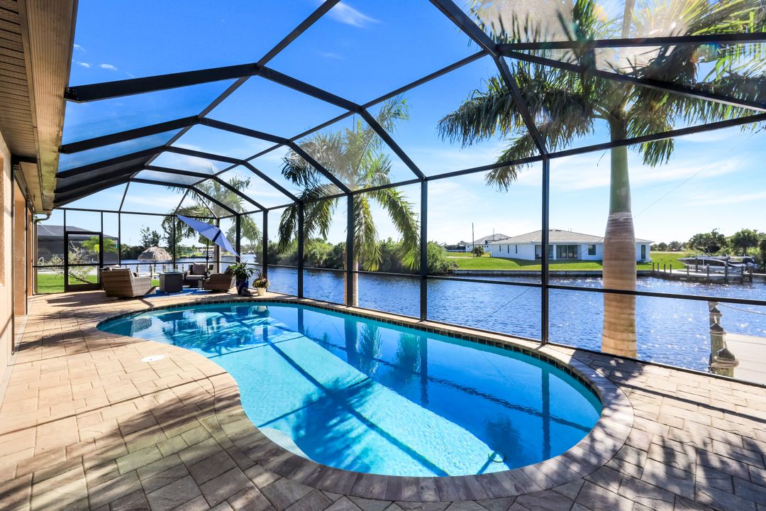 2208 NW 38th Pl, Cape Coral, FL 33993