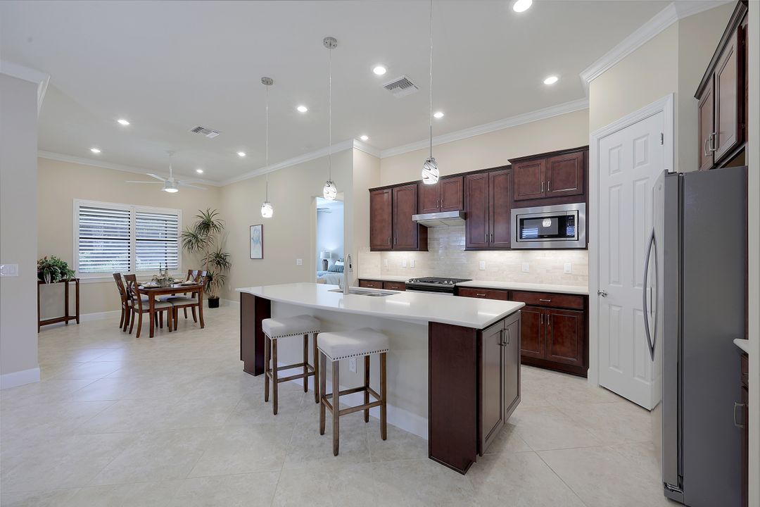 9420 Whooping Crane Wy, Naples, FL 34120