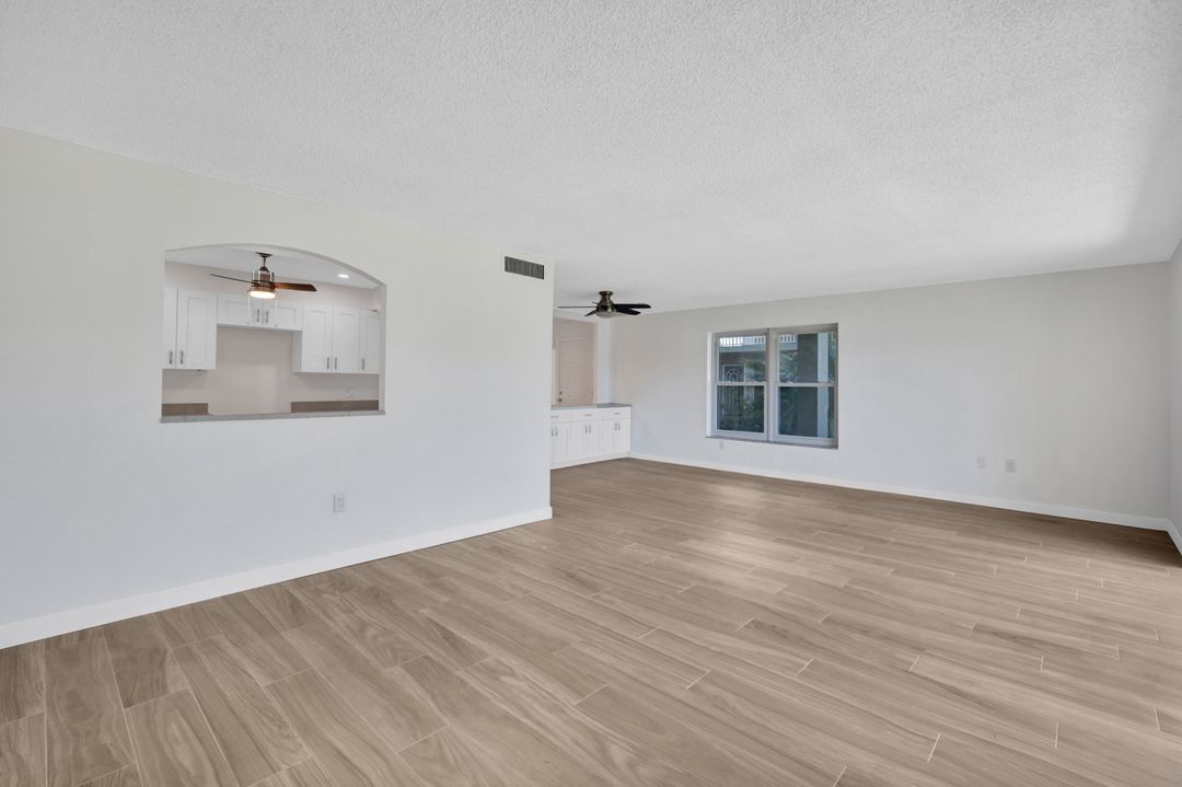 2880 Gulf Shore Blvd N #107, Naples, FL 34103