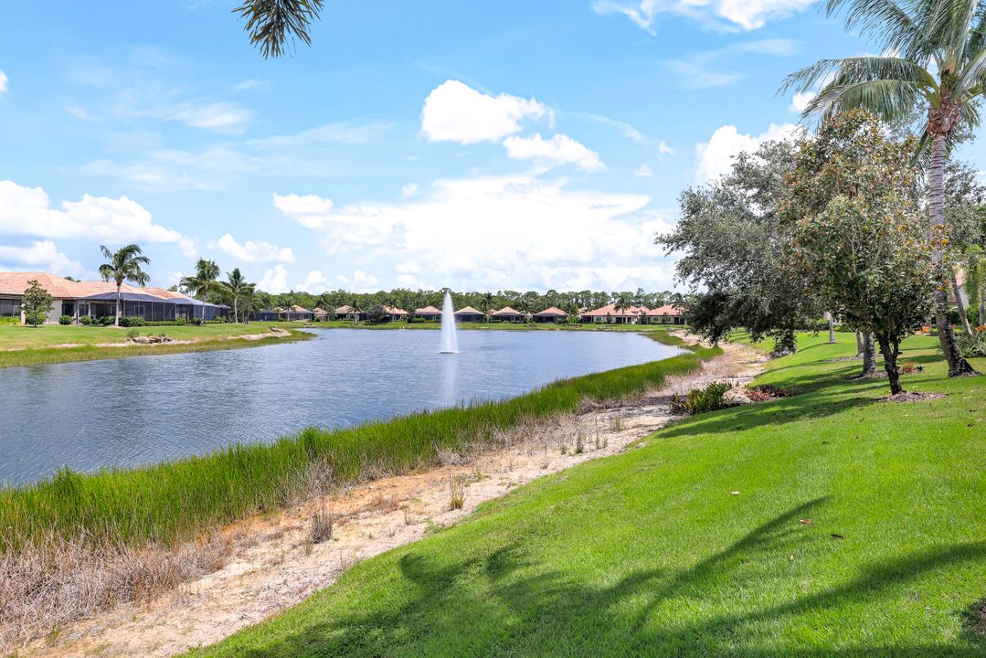 9096 Isla Bella Cir, Bonita Springs, FL 34135