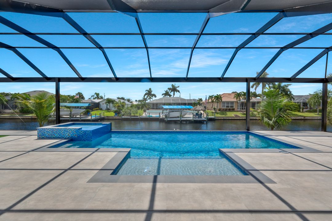 2826 SW 37th Terrace, Cape Coral, FL 33914