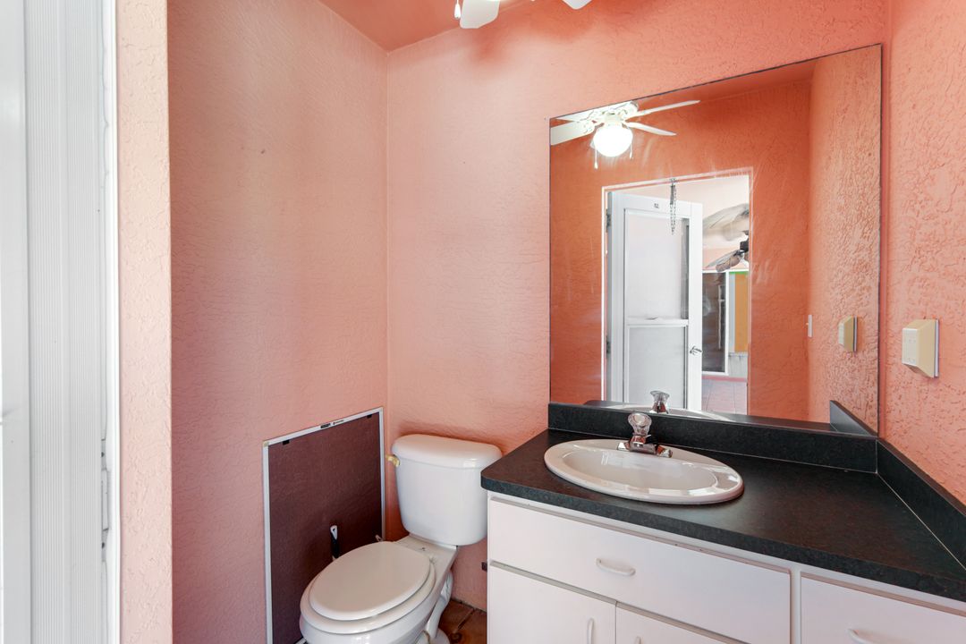 2143 SE 5th Ave, Cape Coral, FL 33990