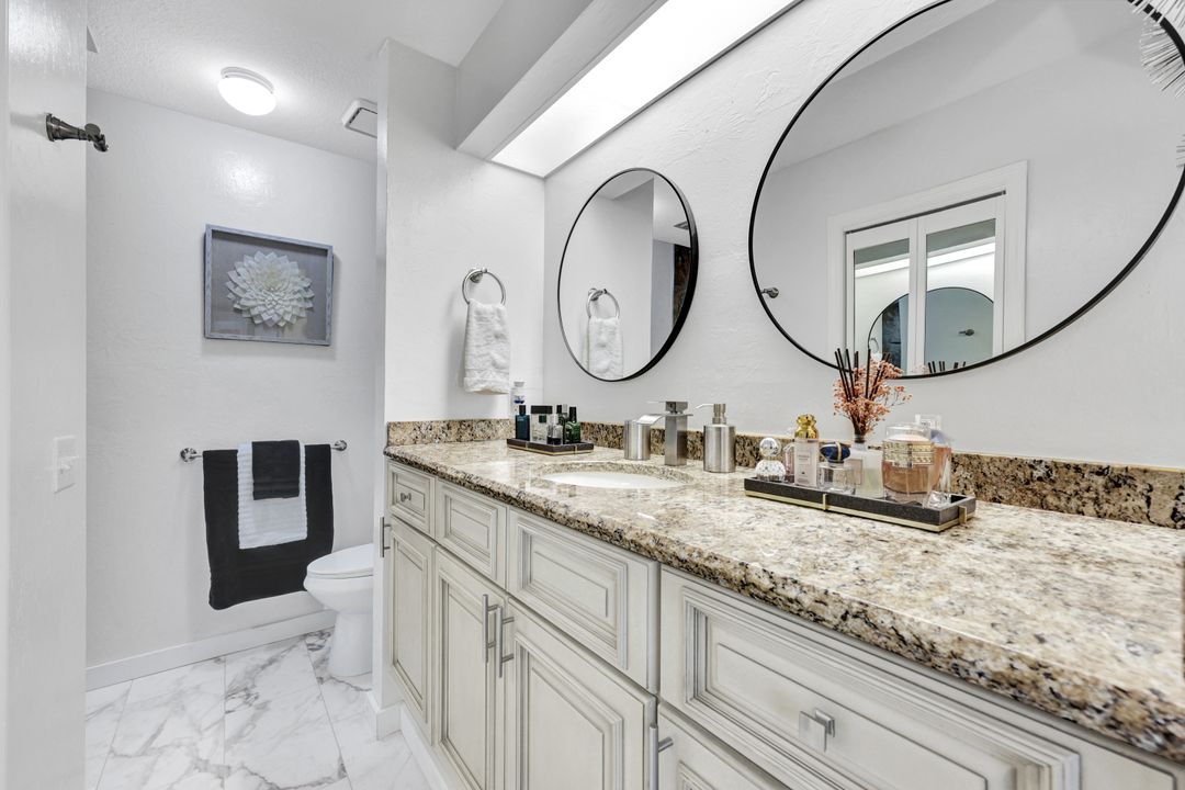 1599 Trafalgar Ln #C, Naples, FL 34116