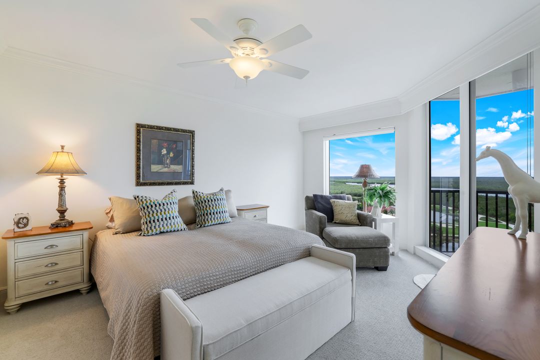 1060 Borghese Ln #1005, Naples, FL 34114