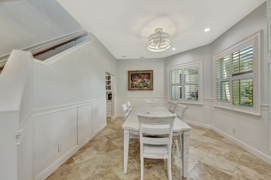 1817 Piccadilly Cir, Cape Coral, FL 33991