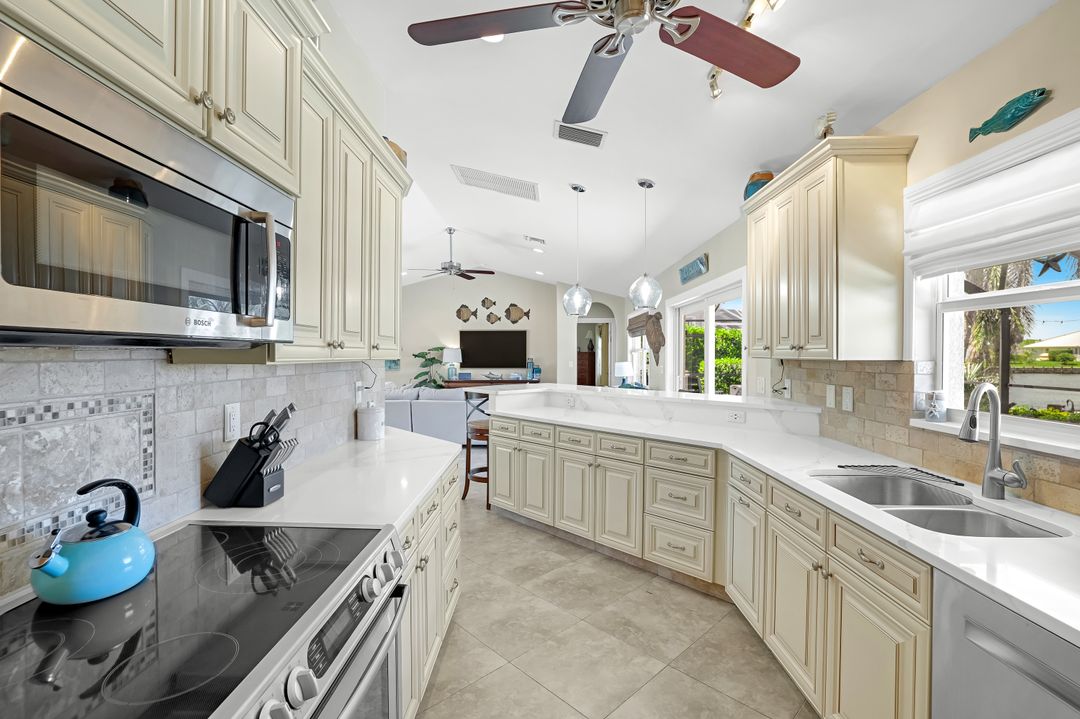 815 Rose Ct, Marco Island, FL 34145