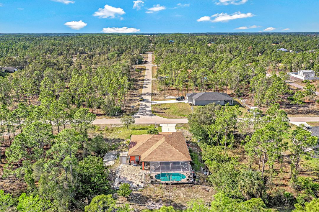 537 Allison St E, Lehigh Acres, FL 33974