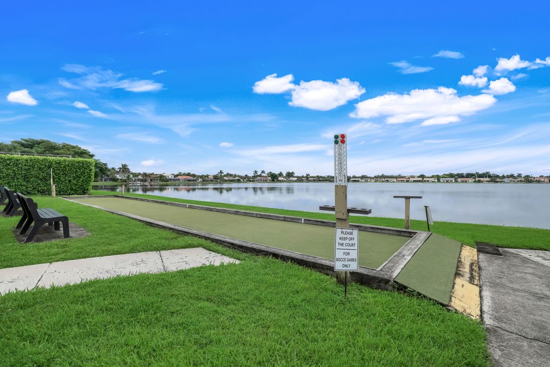 7774 Jewel Ln #103, Naples, FL 34109