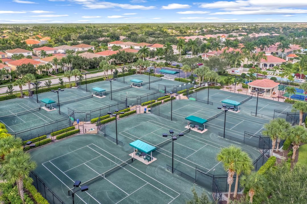 28827 Vermillion Ln, Bonita Springs, FL 34135