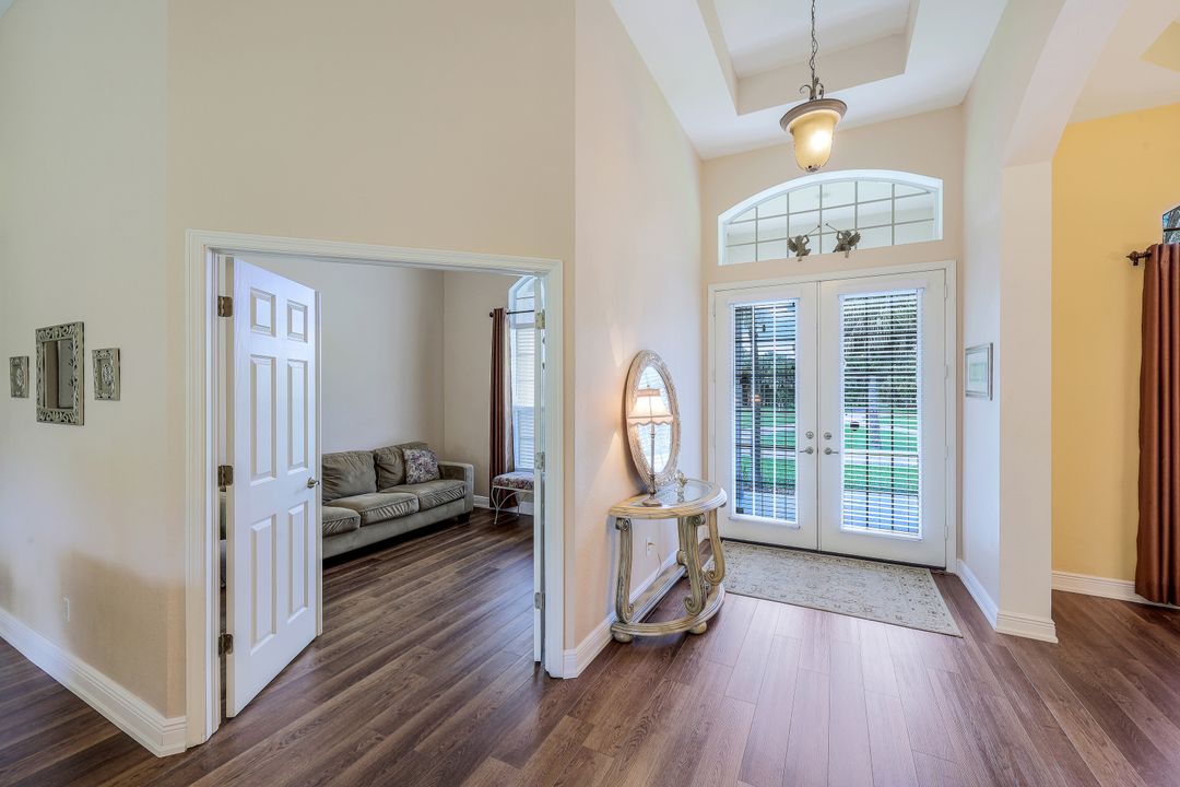 220 13th St SW, Naples, FL 34117